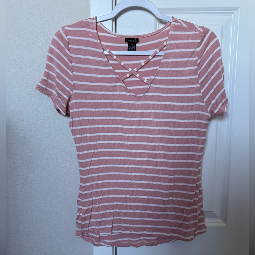 Women’s Rue 21 shirt size medium